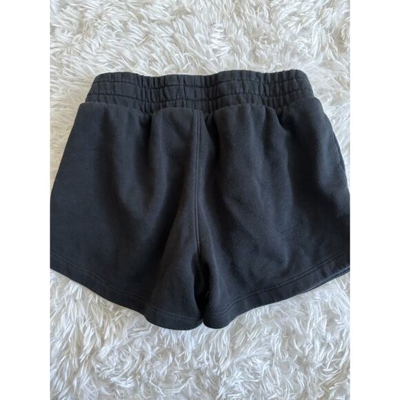 Under Armour Girls Sz. M Knit Black Sweatshirts. Comfortable, Pockets. Cute - Picture 9 of 12